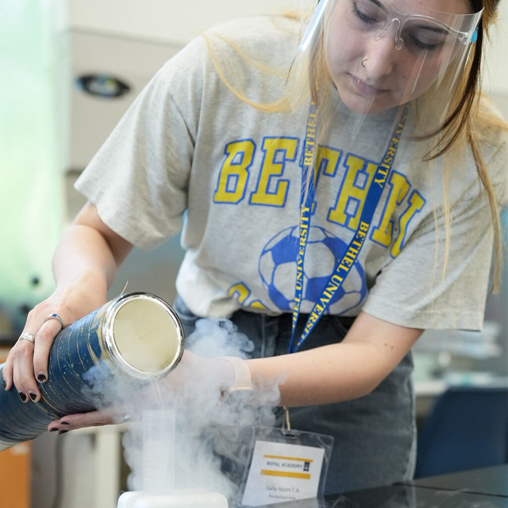 Bethel University Royal Academy SummerFunMN Images_0001_DSC00222 - Andrea Hendricks